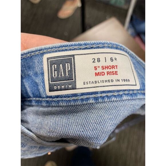 Gap Denim Women's Distressed Cut-Off Shorts Blue Size 28 6R Casual Summer - Picture 4 of 9